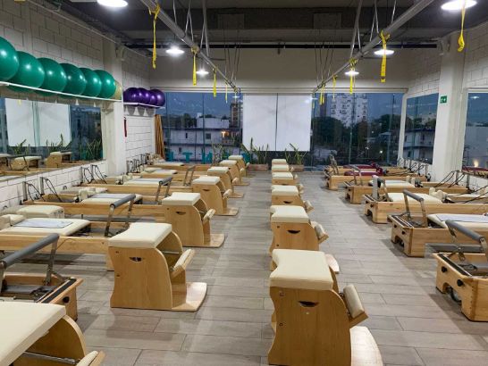 Pilates reformer contemporáneo, Bonampak